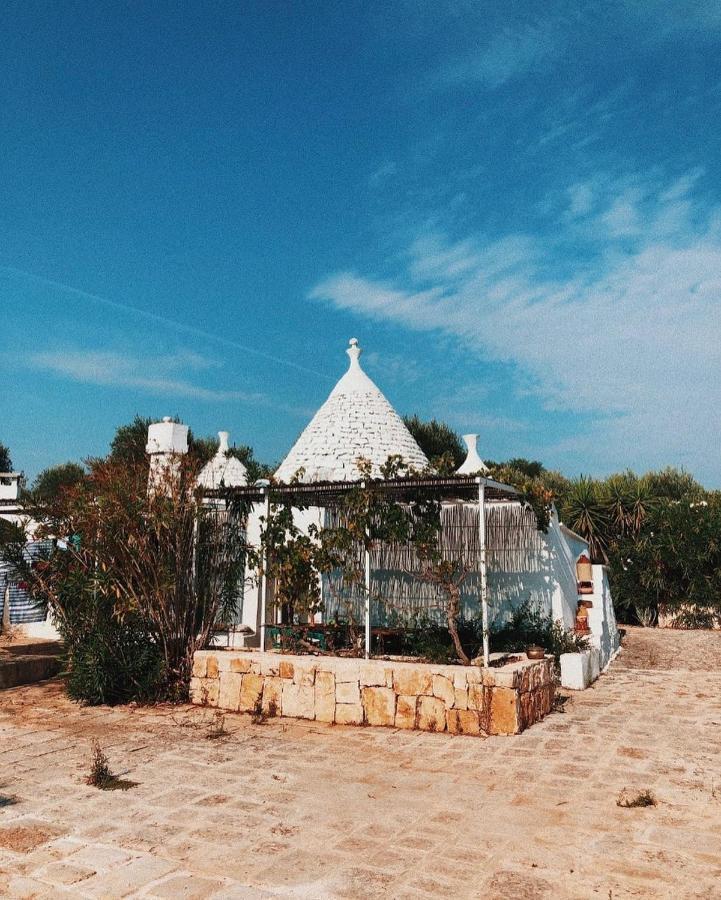 Fikus - the Apulian B&B Ceglie Messapica Bagian luar foto