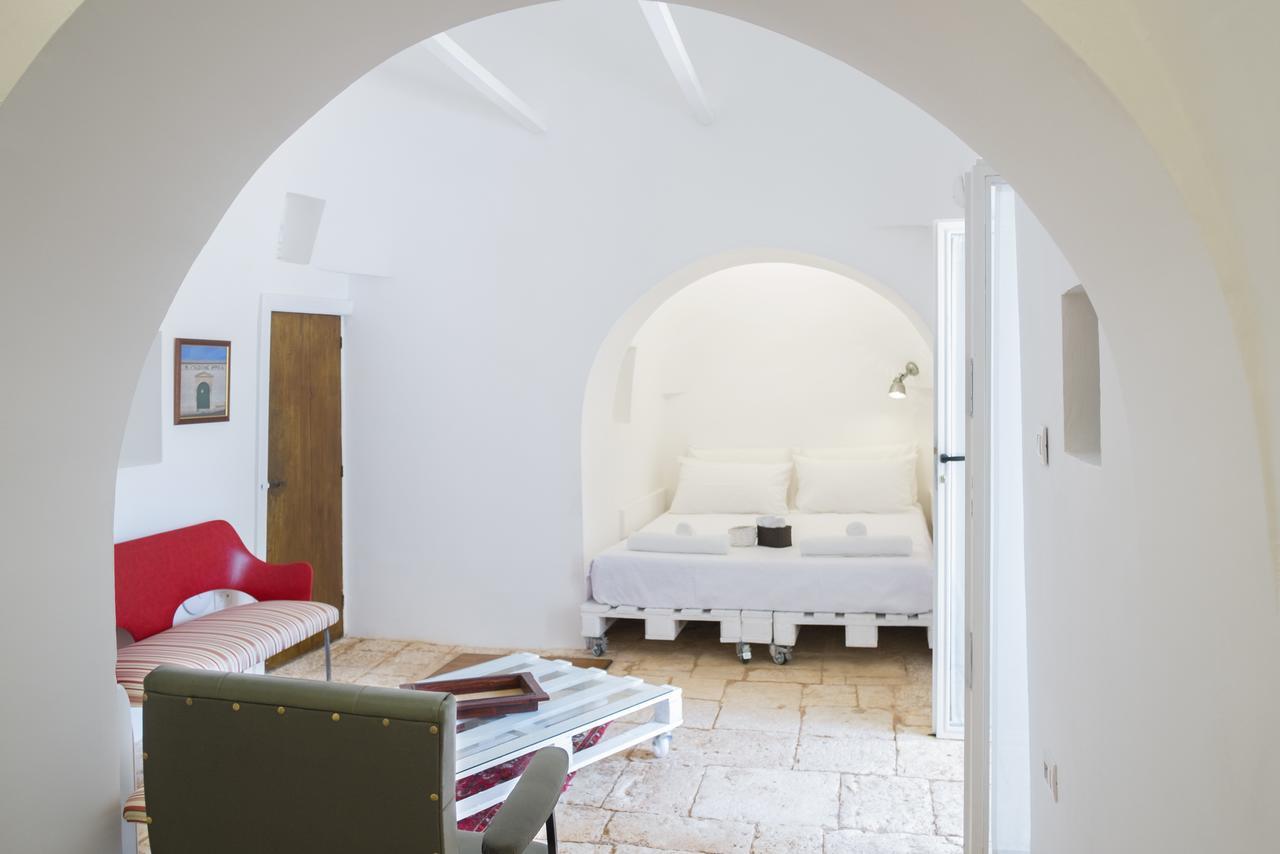 Fikus - the Apulian B&B Ceglie Messapica Bagian luar foto